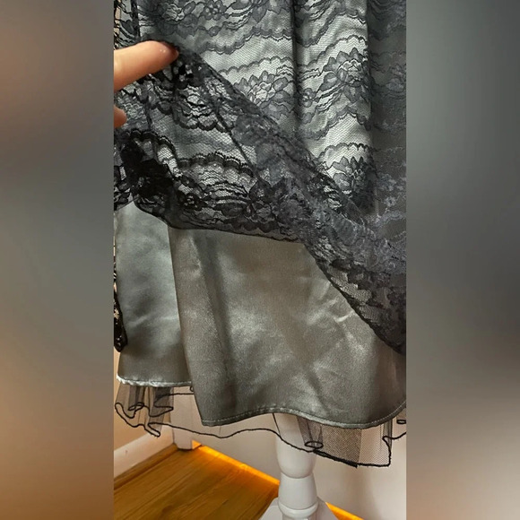 Intrigue Cocktail Party Black Lace Over Green Satin Dress Size 6 - Picture 7 of 13